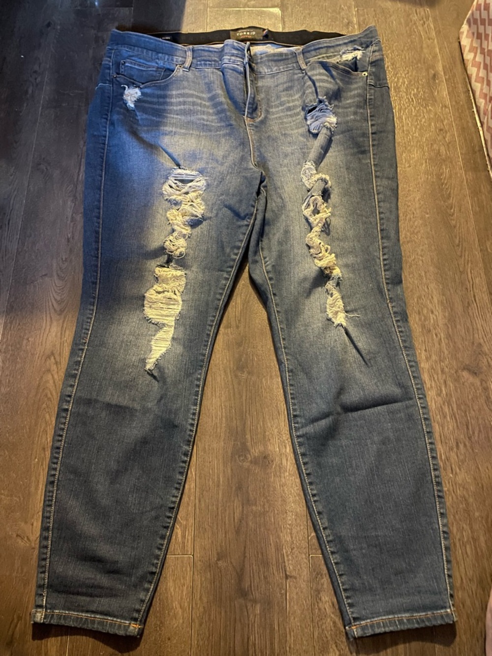 torrid Ripped Skinny Jeans in Medium Blue Wash